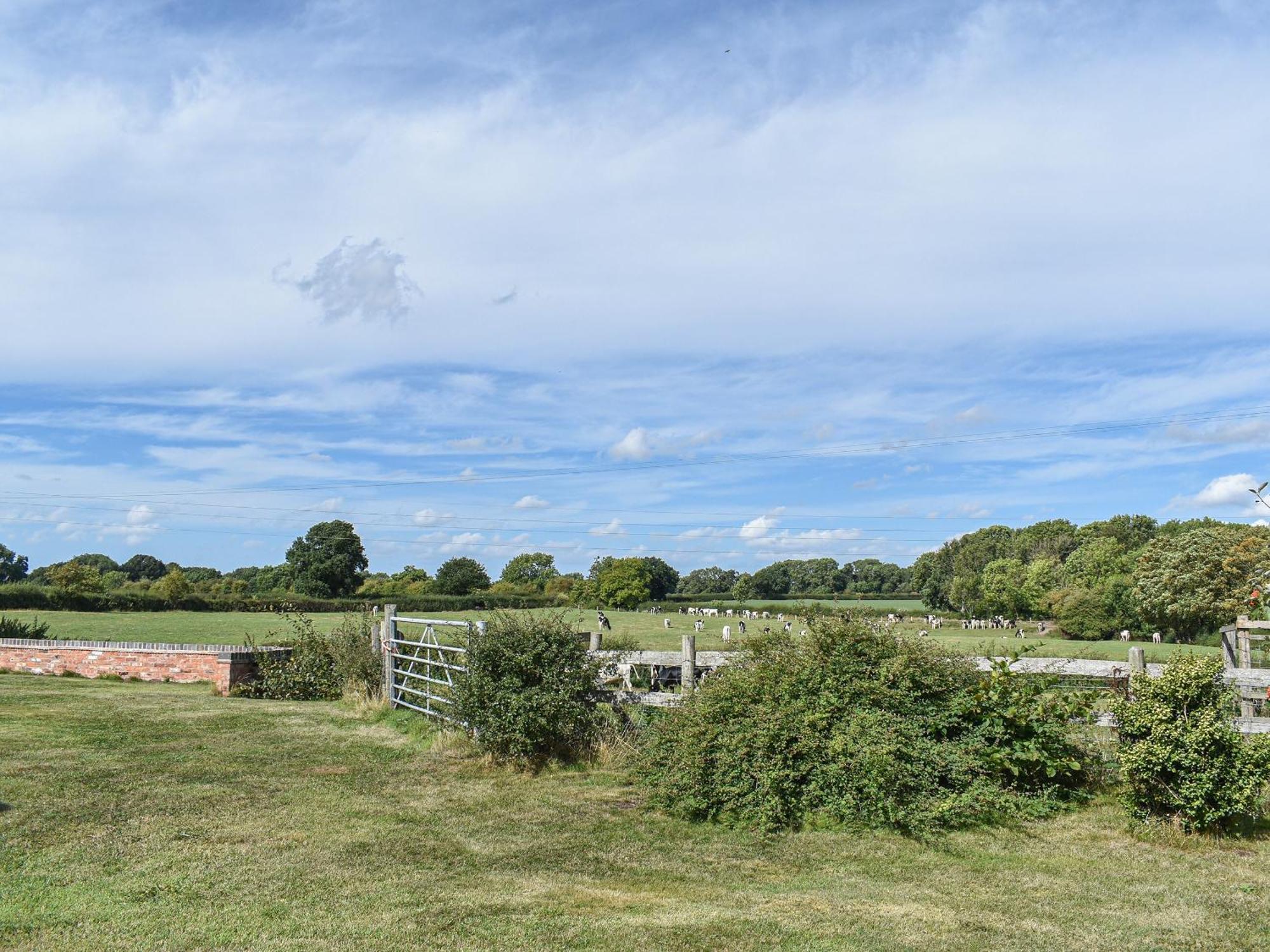 Villa The Dairy At Brook House Farm-Uk40631 Church Minshull Exterior foto